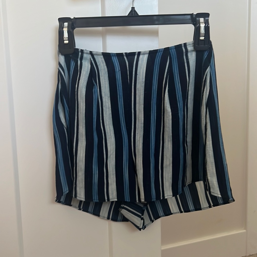 Show me your mumu shorts size small